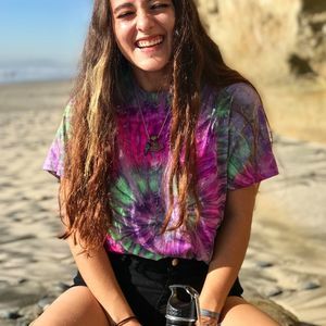 Meet your Posher, Daniela